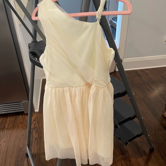 Girls Costumes - Picture 3 of 5